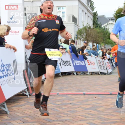 31.08.2025 - 21. Blankeneser Heldenlauf Strokosch-Dieckow http://msf.ph/oto/8697145 31.08.2025 10:30:38 Ziel 2560, 2106, 2599, 2102 meine-sportfotos.de