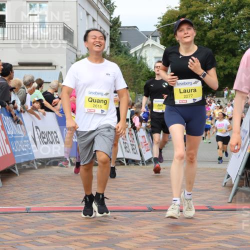 31.08.2025 - 21. Blankeneser Heldenlauf Strokosch-Dieckow http://msf.ph/oto/8697328 31.08.2025 10:29:36 Ziel 2491, 2578, 2614, 2615, 2426, 2684, 2538, 2558, 2277 meine-sportfotos.de