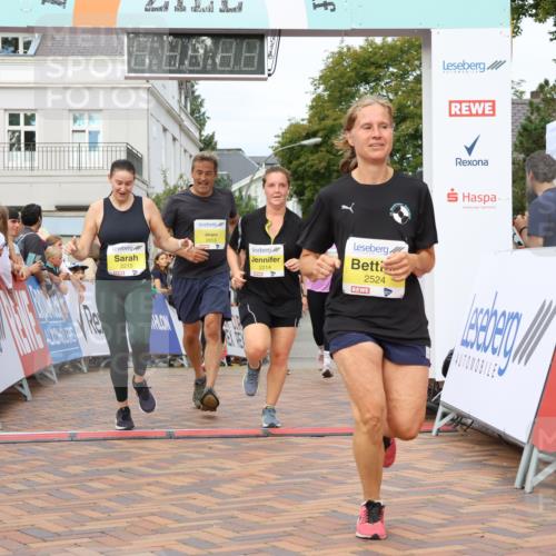 31.08.2025 - 21. Blankeneser Heldenlauf Strokosch-Dieckow http://msf.ph/oto/8697424 31.08.2025 10:34:51 Ziel 2524, 2244, 2021, 2214, 2215, 2655, 2488, 2548, 2549, 2438, 2439, 2441, 2442, 2048 meine-sportfotos.de