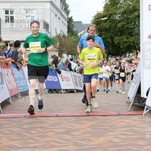 31.08.2025 - 21. Blankeneser Heldenlauf Strokosch-Dieckow http://msf.ph/oto/8697522 31.08.2025 10:34:34 Ziel 2110, 2668, 2090, 2083 meine-sportfotos.de