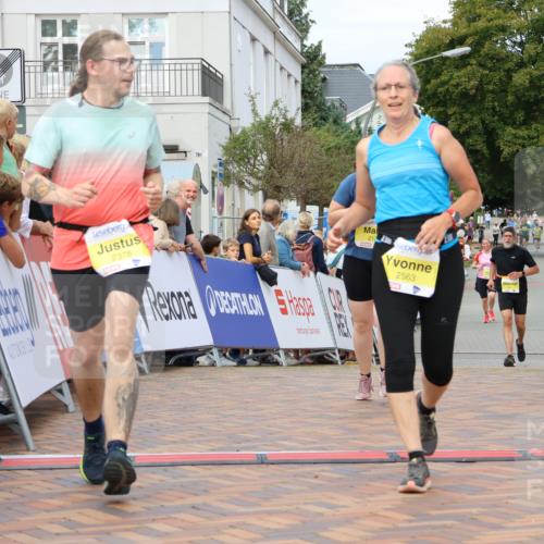 31.08.2025 - 21. Blankeneser Heldenlauf Strokosch-Dieckow http://msf.ph/oto/8697569 31.08.2025 10:34:02 Ziel 2378, 2563, 2120 meine-sportfotos.de