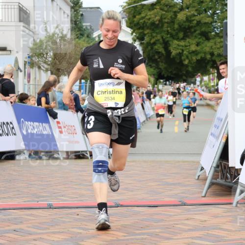31.08.2025 - 21. Blankeneser Heldenlauf Strokosch-Dieckow http://msf.ph/oto/8697593 31.08.2025 10:33:50 Ziel 2635, 2634, 2530, 2534 meine-sportfotos.de