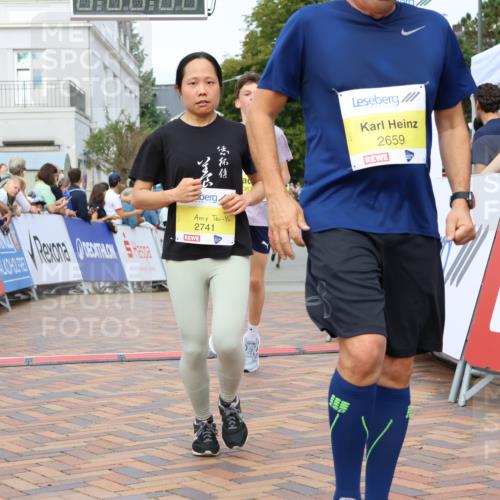 31.08.2025 - 21. Blankeneser Heldenlauf Strokosch-Dieckow http://msf.ph/oto/8697692 31.08.2025 10:28:04 Ziel 2112, 2068, 2067, 2741, 2343, 2659, 2261 meine-sportfotos.de