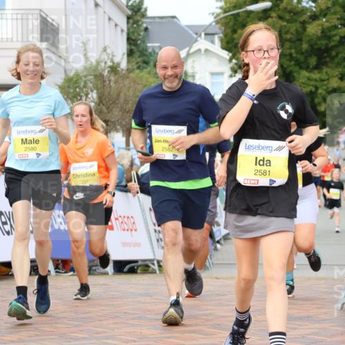 31.08.2025 - 21. Blankeneser Heldenlauf Strokosch-Dieckow http://msf.ph/oto/8697779 31.08.2025 10:32:35 Ziel 2490, 2256, 2257, 2644, 2581, 2582, 2580, 2201 meine-sportfotos.de
