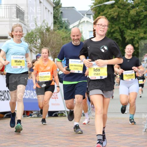 31.08.2025 - 21. Blankeneser Heldenlauf Strokosch-Dieckow http://msf.ph/oto/8697788 31.08.2025 10:32:35 Ziel 2490, 2256, 2257, 2644, 2581, 2582, 2580, 2201 meine-sportfotos.de