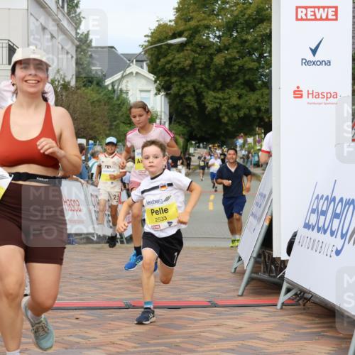 31.08.2025 - 21. Blankeneser Heldenlauf Strokosch-Dieckow http://msf.ph/oto/8697809 31.08.2025 10:27:26 Ziel 2715, 2463, 2559, 2725, 2533, 2709 meine-sportfotos.de