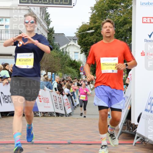 31.08.2025 - 21. Blankeneser Heldenlauf Strokosch-Dieckow http://msf.ph/oto/8698181 31.08.2025 10:30:46 Ziel 2179, 2279, 2102 meine-sportfotos.de