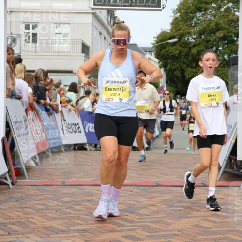 31.08.2025 - 21. Blankeneser Heldenlauf Strokosch-Dieckow http://msf.ph/oto/8698262 31.08.2025 10:25:11 Ziel 2641, 2357, 2183, 2717, 2285, 2286, 2331, 2053, 2359, 2661 meine-sportfotos.de