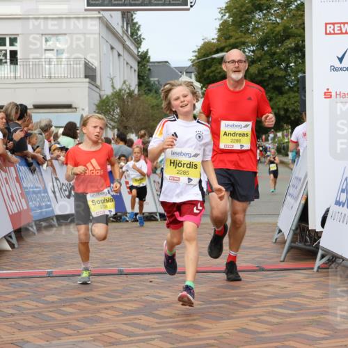 31.08.2025 - 21. Blankeneser Heldenlauf Strokosch-Dieckow http://msf.ph/oto/8698297 31.08.2025 10:25:07 Ziel 2357, 2183, 2717, 2285, 2286, 2331, 2359, 2661 meine-sportfotos.de