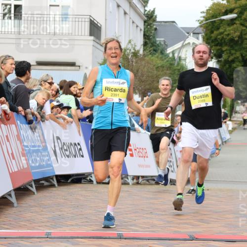 31.08.2025 - 21. Blankeneser Heldenlauf Strokosch-Dieckow http://msf.ph/oto/8698419 31.08.2025 10:29:08 Ziel 2246, 2035, 2457, 2212, 2230, 2391, 2091, 2089 meine-sportfotos.de