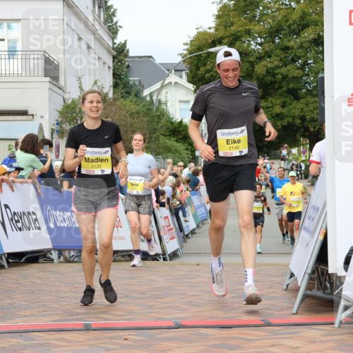 31.08.2025 - 21. Blankeneser Heldenlauf Strokosch-Dieckow http://msf.ph/oto/8698526 31.08.2025 10:28:15 Ziel 2348, 2140, 2133, 2625, 2088 meine-sportfotos.de
