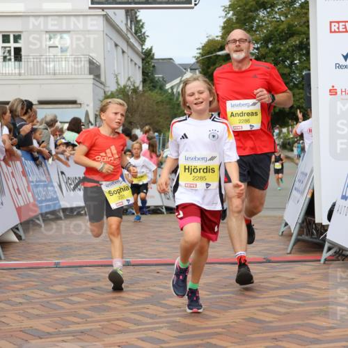 31.08.2025 - 21. Blankeneser Heldenlauf Strokosch-Dieckow http://msf.ph/oto/8698852 31.08.2025 10:25:07 Ziel 2357, 2183, 2717, 2285, 2286, 2331, 2359, 2661 meine-sportfotos.de