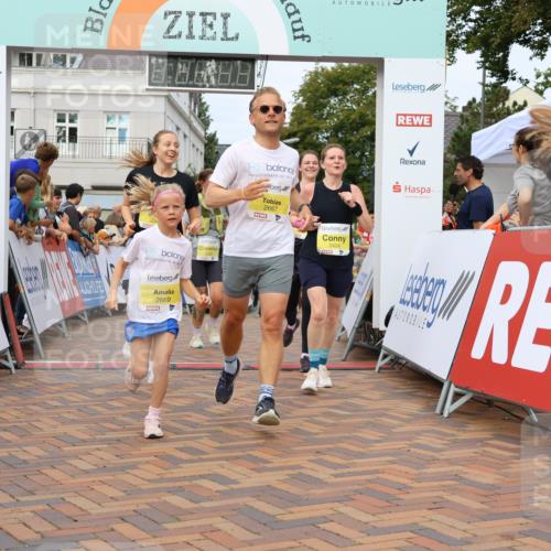 31.08.2025 - 21. Blankeneser Heldenlauf Strokosch-Dieckow http://msf.ph/oto/8700538 31.08.2025 10:34:40 Ziel 2110, 2244, 2021, 2424, 2668, 2669, 2667, 2298, 2349, 2350, 2090, 2083 meine-sportfotos.de