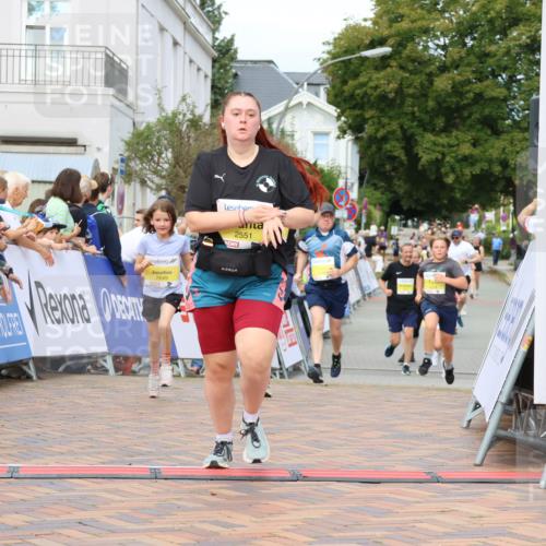 31.08.2025 - 21. Blankeneser Heldenlauf Strokosch-Dieckow http://msf.ph/oto/8700996 31.08.2025 10:31:20 Ziel 2551, 2776, 2307, 2649, 2647, 2399, 2103, 2274 meine-sportfotos.de