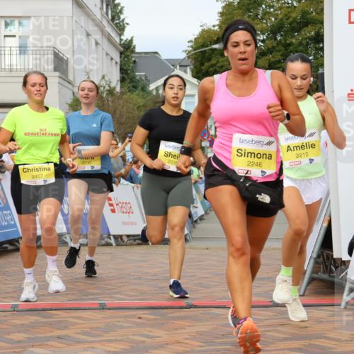 31.08.2025 - 21. Blankeneser Heldenlauf Strokosch-Dieckow http://msf.ph/oto/8701389 31.08.2025 10:29:03 Ziel 2246, 2035, 2457, 2212, 2230, 2381 meine-sportfotos.de