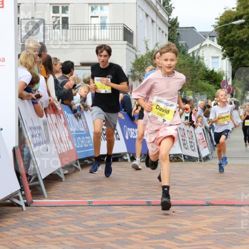 31.08.2025 - 21. Blankeneser Heldenlauf Strokosch-Dieckow http://msf.ph/oto/8701429 31.08.2025 10:28:52 Ziel 2060, 2346, 2718, 2719, 2143, 2387 meine-sportfotos.de