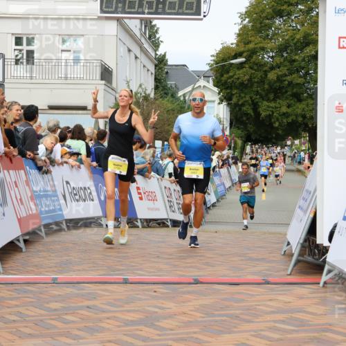 31.08.2025 - 21. Blankeneser Heldenlauf Strokosch-Dieckow http://msf.ph/oto/8701474 31.08.2025 10:28:41 Ziel 2727, 2697, 2700, 2351, 2687 meine-sportfotos.de
