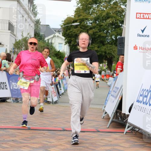 31.08.2025 - 21. Blankeneser Heldenlauf Strokosch-Dieckow http://msf.ph/oto/8701535 31.08.2025 10:33:03 Ziel 2104, 2129, 2130, 2128, 2122, 2337, 2695, 2694, 2464, 2658 meine-sportfotos.de