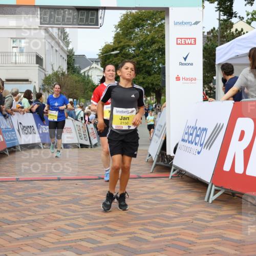 31.08.2025 - 21. Blankeneser Heldenlauf Strokosch-Dieckow http://msf.ph/oto/8701745 31.08.2025 10:27:11 Ziel 1101, 2150, 2205, 2521, 2517, 2413 meine-sportfotos.de