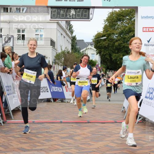 31.08.2025 - 21. Blankeneser Heldenlauf Strokosch-Dieckow http://msf.ph/oto/8701797 31.08.2025 10:31:49 Ziel 2077, 2407, 2280, 2462, 2340, 2278 meine-sportfotos.de