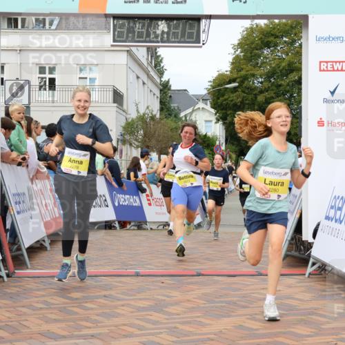 31.08.2025 - 21. Blankeneser Heldenlauf Strokosch-Dieckow http://msf.ph/oto/8701804 31.08.2025 10:31:49 Ziel 2077, 2407, 2280, 2462, 2340, 2278 meine-sportfotos.de
