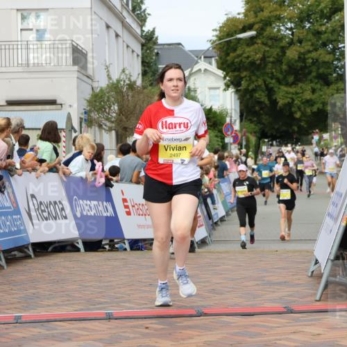 31.08.2025 - 21. Blankeneser Heldenlauf Strokosch-Dieckow http://msf.ph/oto/8701867 31.08.2025 10:26:31 Ziel 2706, 2254, 2497, 2688 meine-sportfotos.de