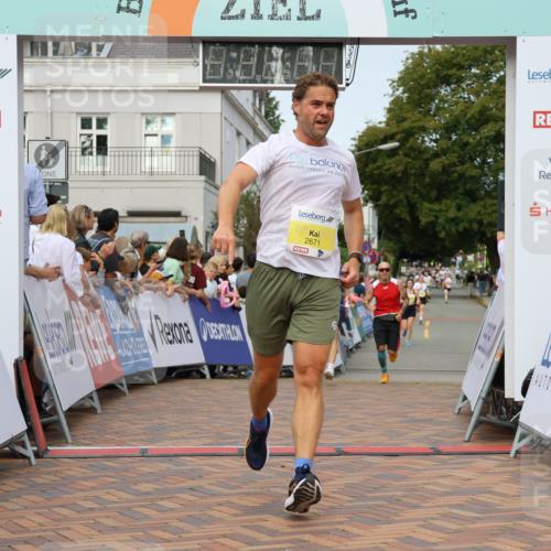 31.08.2025 - 21. Blankeneser Heldenlauf Strokosch-Dieckow http://msf.ph/oto/8701916 31.08.2025 10:26:10 Ziel 2736, 2777, 2046, 2671, 2564, 2447, 2119, 2118 meine-sportfotos.de