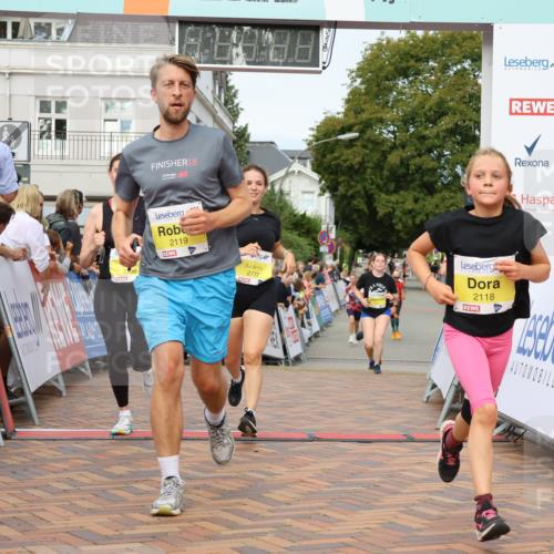 31.08.2025 - 21. Blankeneser Heldenlauf Strokosch-Dieckow http://msf.ph/oto/8701934 31.08.2025 10:26:05 Ziel 2736, 2777, 2342, 2671, 2193, 2447, 2119, 2118 meine-sportfotos.de