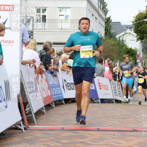 31.08.2025 - 21. Blankeneser Heldenlauf Strokosch-Dieckow http://msf.ph/oto/8701947 31.08.2025 10:26:01 Ziel 2736, 2777, 2342, 2193, 2070, 2241, 2243, 2119, 2118 meine-sportfotos.de