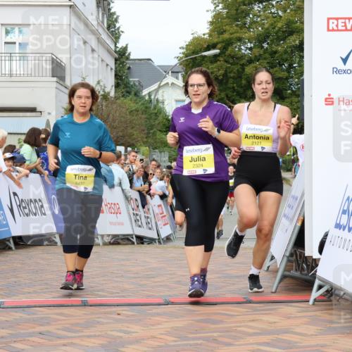 31.08.2025 - 21. Blankeneser Heldenlauf Strokosch-Dieckow http://msf.ph/oto/8701999 31.08.2025 10:31:11 Ziel 2437, 2324, 2147, 2121, 2307, 2018 meine-sportfotos.de