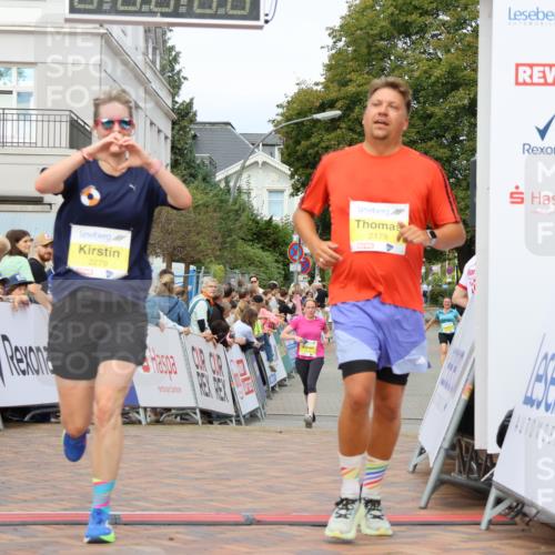 31.08.2025 - 21. Blankeneser Heldenlauf Strokosch-Dieckow http://msf.ph/oto/8702121 31.08.2025 10:30:46 Ziel 2179, 2279, 2102 meine-sportfotos.de
