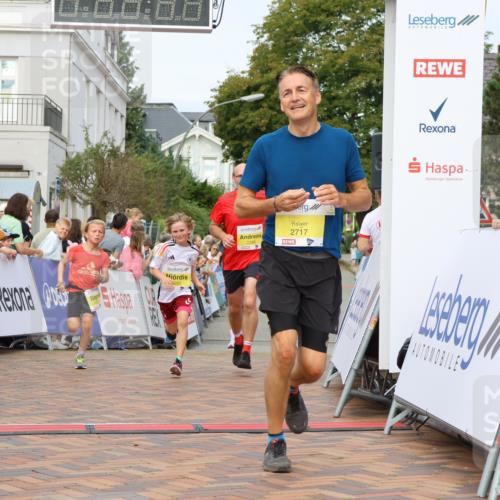 31.08.2025 - 21. Blankeneser Heldenlauf Strokosch-Dieckow http://msf.ph/oto/8702125 31.08.2025 10:25:06 Ziel 2357, 2183, 2717, 2285, 2286, 2331, 2359, 2661 meine-sportfotos.de