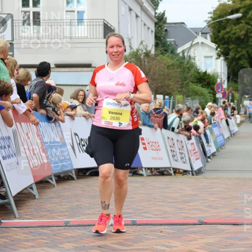 31.08.2025 - 21. Blankeneser Heldenlauf Strokosch-Dieckow http://msf.ph/oto/8703966 31.08.2025 10:34:12 Ziel 2724, 2630, 2171 meine-sportfotos.de