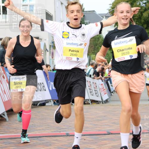 31.08.2025 - 21. Blankeneser Heldenlauf Strokosch-Dieckow http://msf.ph/oto/8704017 31.08.2025 10:33:30 Ziel 2011, 2044, 2126, 2640, 2639, 2220, 2221 meine-sportfotos.de