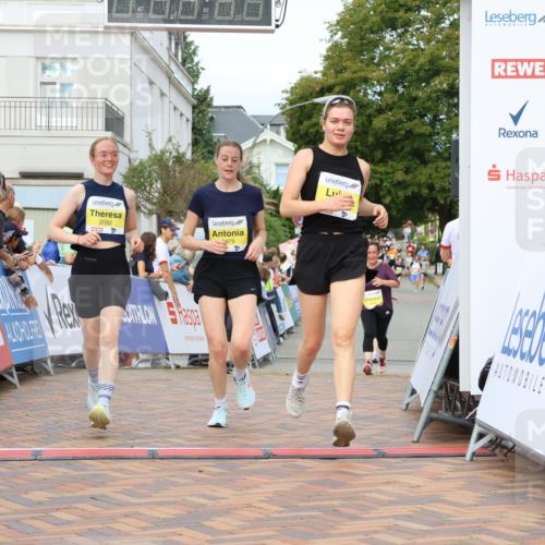 31.08.2025 - 21. Blankeneser Heldenlauf Strokosch-Dieckow http://msf.ph/oto/8704182 31.08.2025 10:31:36 Ziel 2664, 2740, 2406, 2190, 2092, 2079, 2653, 2155, 2443 meine-sportfotos.de