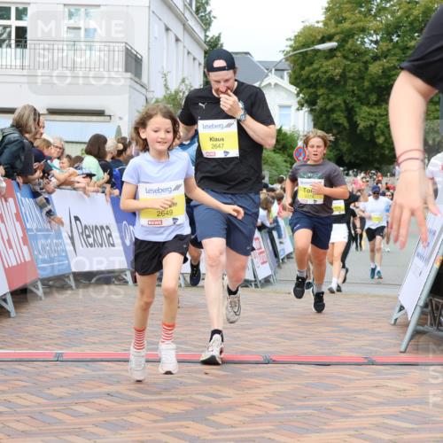 31.08.2025 - 21. Blankeneser Heldenlauf Strokosch-Dieckow http://msf.ph/oto/8704201 31.08.2025 10:31:22 Ziel 2551, 2776, 2307, 2097, 2649, 2647, 2399, 2103, 2274 meine-sportfotos.de