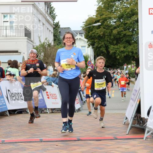 31.08.2025 - 21. Blankeneser Heldenlauf Strokosch-Dieckow http://msf.ph/oto/8704306 31.08.2025 10:30:36 Ziel 2560, 2106, 2599, 2102 meine-sportfotos.de