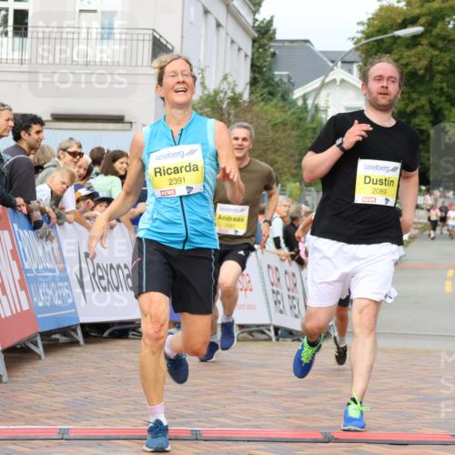 31.08.2025 - 21. Blankeneser Heldenlauf Strokosch-Dieckow http://msf.ph/oto/8704436 31.08.2025 10:29:08 Ziel 2246, 2035, 2457, 2212, 2230, 2391, 2091, 2089 meine-sportfotos.de