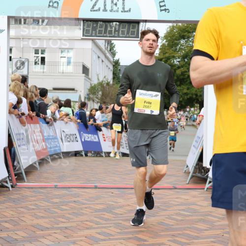 31.08.2025 - 21. Blankeneser Heldenlauf Strokosch-Dieckow http://msf.ph/oto/8704501 31.08.2025 10:28:40 Ziel 2173, 2727, 2697, 2700, 2351, 2687 meine-sportfotos.de