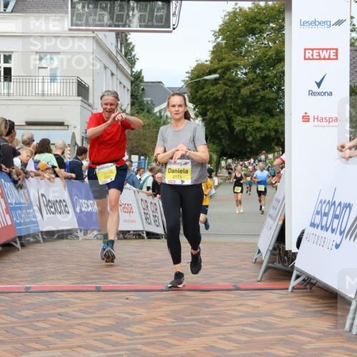 31.08.2025 - 21. Blankeneser Heldenlauf Strokosch-Dieckow http://msf.ph/oto/8704518 31.08.2025 10:28:32 Ziel 2249, 2173, 2727 meine-sportfotos.de