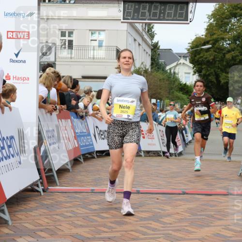31.08.2025 - 21. Blankeneser Heldenlauf Strokosch-Dieckow http://msf.ph/oto/8704541 31.08.2025 10:28:19 Ziel 2140, 2133, 2625, 2431, 2088, 2052, 2531 meine-sportfotos.de