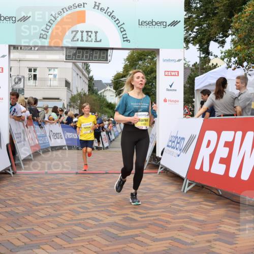31.08.2025 - 21. Blankeneser Heldenlauf Strokosch-Dieckow http://msf.ph/oto/8704688 31.08.2025 10:26:58 Ziel 2364, 2749, 2468, 2393, 2380 meine-sportfotos.de
