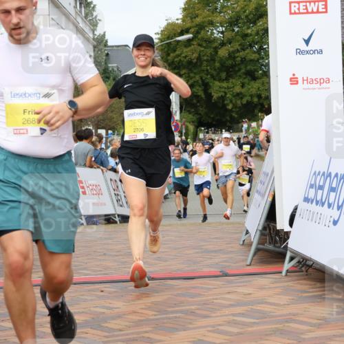31.08.2025 - 21. Blankeneser Heldenlauf Strokosch-Dieckow http://msf.ph/oto/8704719 31.08.2025 10:26:36 Ziel 2706, 2254, 2497, 2648, 2688, 2007, 2487, 2296 meine-sportfotos.de