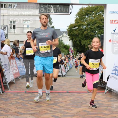 31.08.2025 - 21. Blankeneser Heldenlauf Strokosch-Dieckow http://msf.ph/oto/8704779 31.08.2025 10:26:05 Ziel 2736, 2777, 2342, 2671, 2193, 2447, 2119, 2118 meine-sportfotos.de