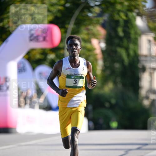 07.09.2025 - BARMER Alsterlauf Dr. Thomas Lammeyer http://msf.ph/oto/8704899 07.09.2025 09:16:40 Laufen 2, 36, 3 meine-sportfotos.de