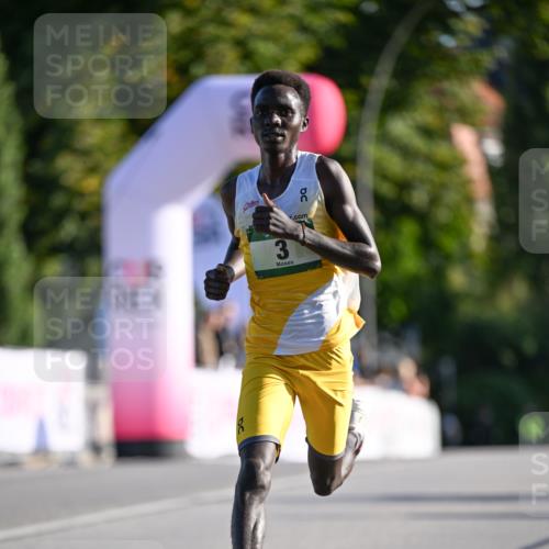 07.09.2025 - BARMER Alsterlauf Dr. Thomas Lammeyer http://msf.ph/oto/8704901 07.09.2025 09:16:41 Laufen 3 meine-sportfotos.de