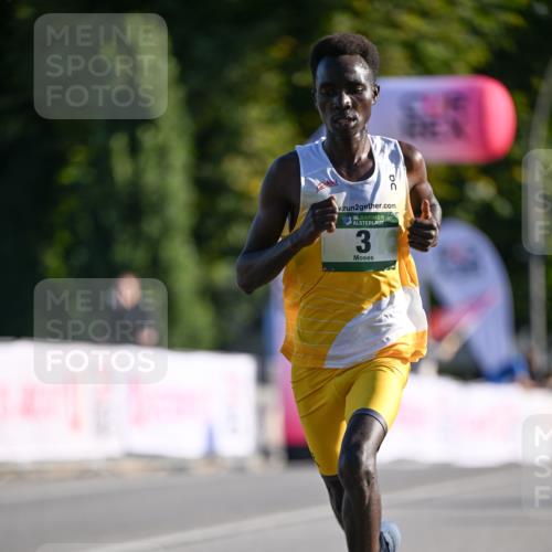07.09.2025 - BARMER Alsterlauf Dr. Thomas Lammeyer http://msf.ph/oto/8704903 07.09.2025 09:16:41 Laufen 2, 36, 3 meine-sportfotos.de