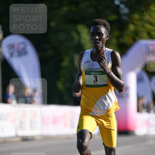 07.09.2025 - BARMER Alsterlauf Dr. Thomas Lammeyer http://msf.ph/oto/8704905 07.09.2025 09:16:41 Laufen 2, 36, 3 meine-sportfotos.de