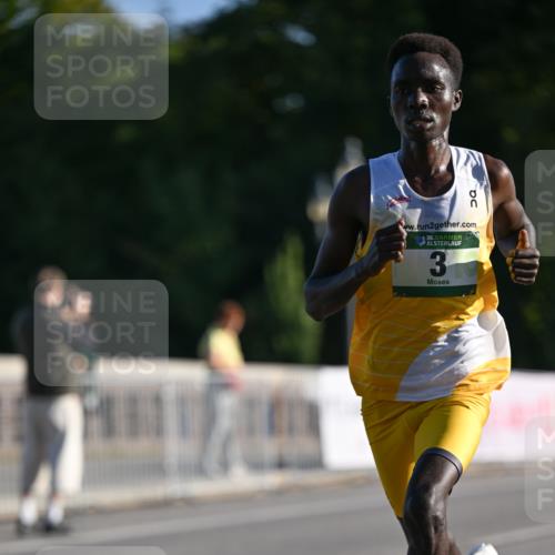 07.09.2025 - BARMER Alsterlauf Dr. Thomas Lammeyer http://msf.ph/oto/8704908 07.09.2025 09:16:42 Laufen 2, 36, 3 meine-sportfotos.de
