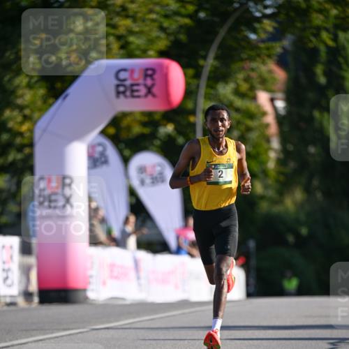 07.09.2025 - BARMER Alsterlauf Dr. Thomas Lammeyer http://msf.ph/oto/8704917 07.09.2025 09:16:53 Laufen  meine-sportfotos.de